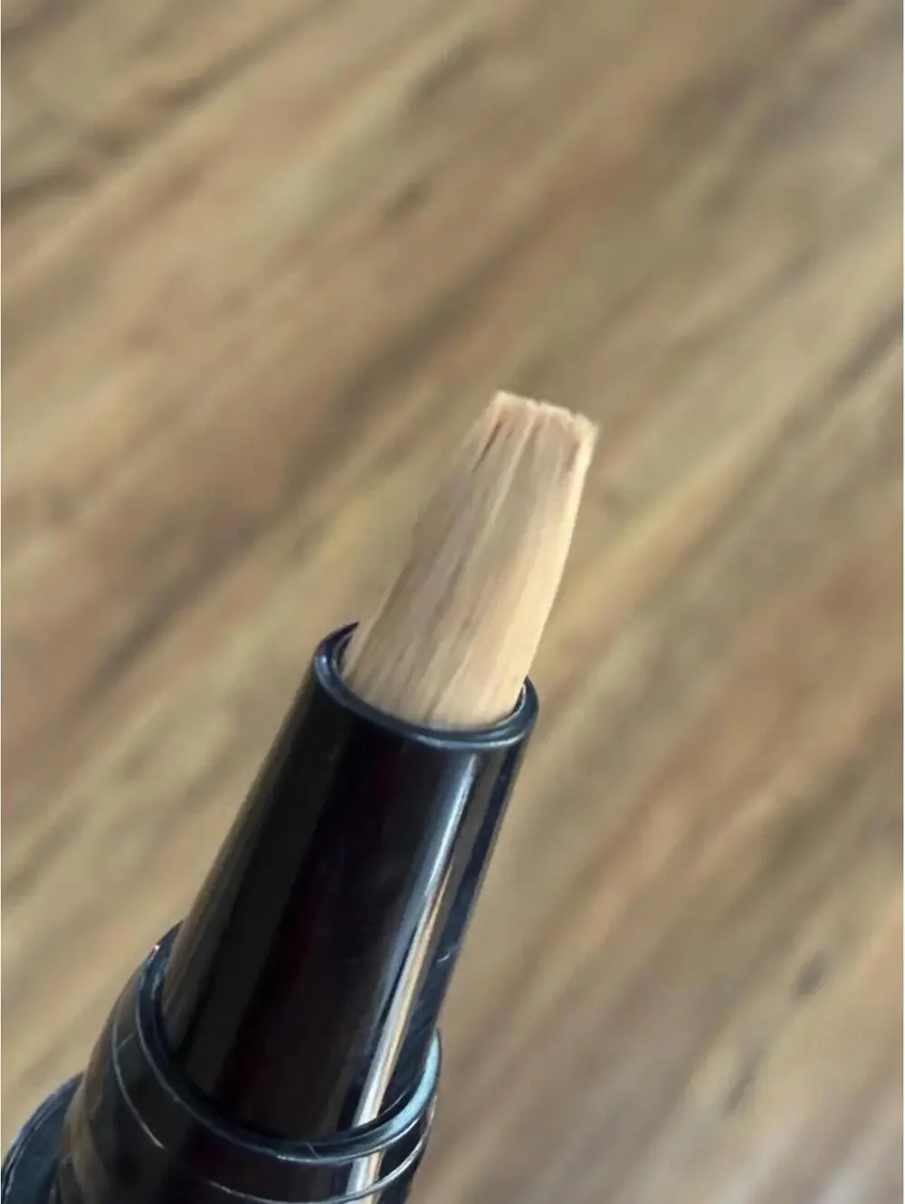 The Concealer Pen Victoria Beckham x Augustinus Bader - Shade L2